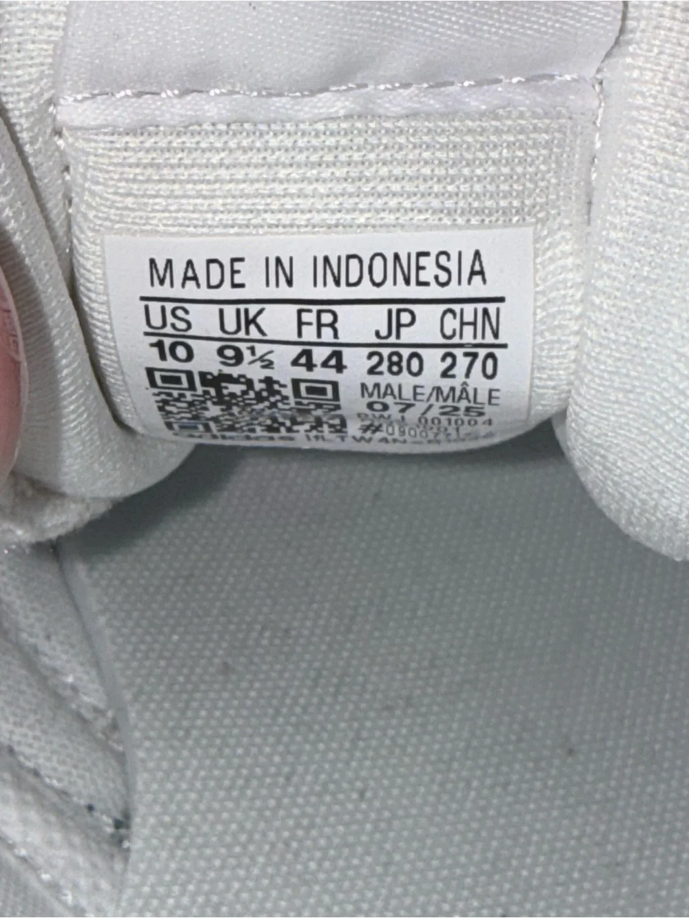 Adidas Run 60s 4.0 White Green Sneakers Men’s Size 10 NIB